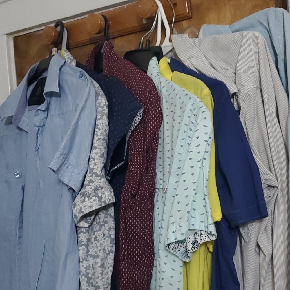7 short sleeve 2 long sleeve shirts